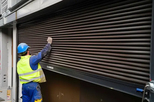 Swift Emergency Shutter Repair! A Corporate Office Incident