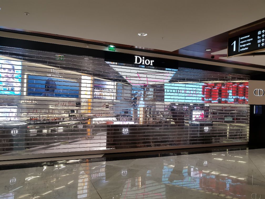 transprent-roller-shutter